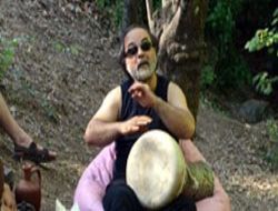 Bulaşıkçılıktan dünyaca ünlü ritim sanatçılığına