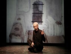 Genco Erkal'dan ‘Kerem Gibi'