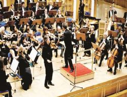 BSO'dan Gliere Arp Konçertosu