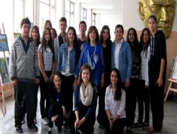 Deneme Lisesi'nde heykel sergisi
