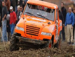 4x4'te büyük mücadele