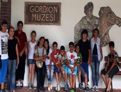 Çocuklar tarihe dokundu