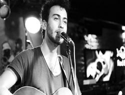 Yüzyüze konuşmaya geliyorlar