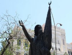 Ne çektin be Halide Onbaşı