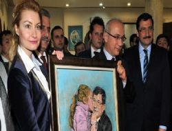 İçimizdeki Çocuk ressam Özlem Şeran'ın tualinde