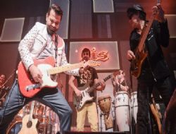 İlk gece ünlü yağdı