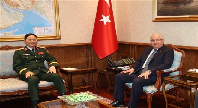 Bakan Güler, Vietnam Genelkurmay Başkan Yardımcısı Tümgeneral Son'u kabul etti