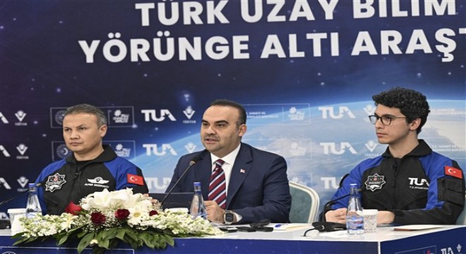 Bakan Kacır: Türkiye'nin ikinci astronotu göreve hazırlanıyor