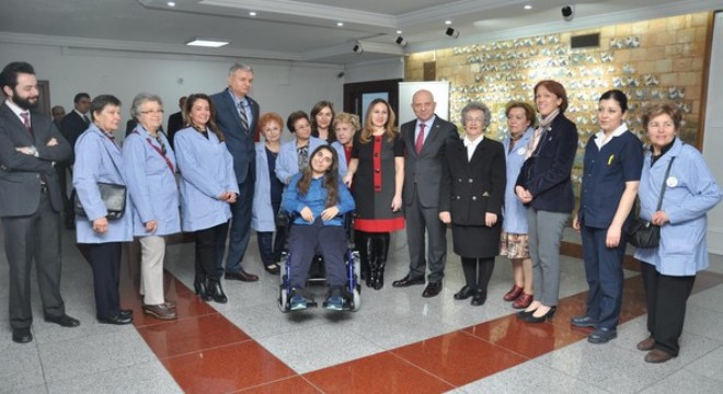 Buse'nin mavi melekleri