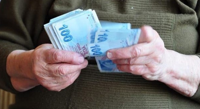 Emekliye yüzde 4 ek ödeme