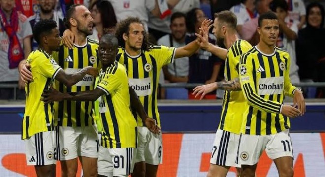Fenerbahçe, Roma Karşısında Devler Ligi'ne Başlıyor
