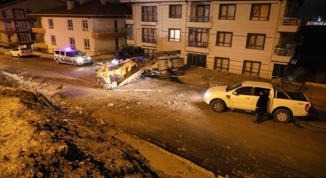 Greyder devrildi faciadan dönüldü