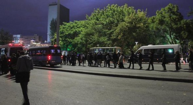 Güvenpark'ta dolmuş kuyruğu