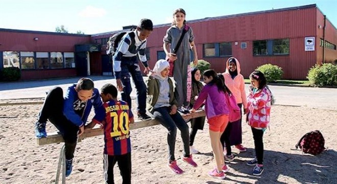 İsveç'te ''Özel okullar şiddet yanlılarının yönetiminde''