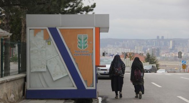 Kaldırımda büfe‘kondu'