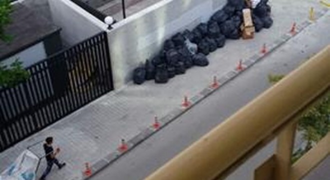 Komşunun çöpü bıktırdı