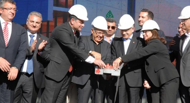 Livaneli'nin ismi yaşarken yaşayacak