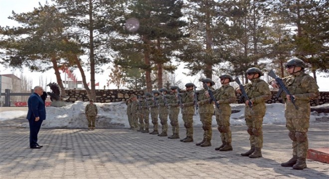 Milli Savunma Bakanı Güler, Hakkari'de