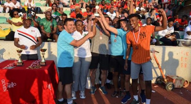 Mülteciler yararına Futbol Turnuvası