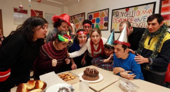 Özgürleşen Eller yeni yılı kutladı