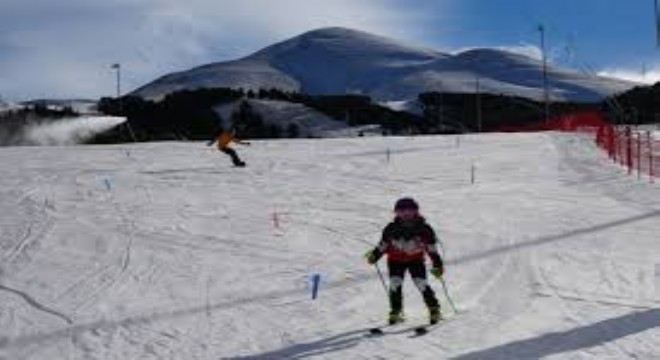Palandöken Kayak Merkezi'nde Yeni Sezon Yarın Açılıyor