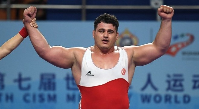 Rıza Kayaalp yarı finalde