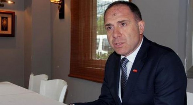 Ücretlerden geri plana atan var