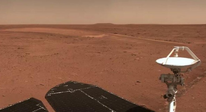 Zhurong, Mars'tan yeni görüntüler gönderdi