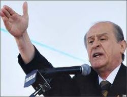 Türban özgürlüğüne Bahçeli'den destek 