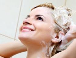 Saç dökülmesi dikkat ister